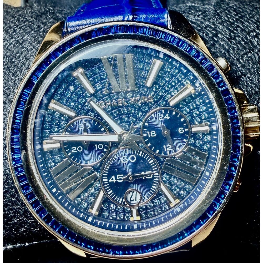 Stunning Michael Kors Wren Chronograph Women's Watch (Model MK-2450)
